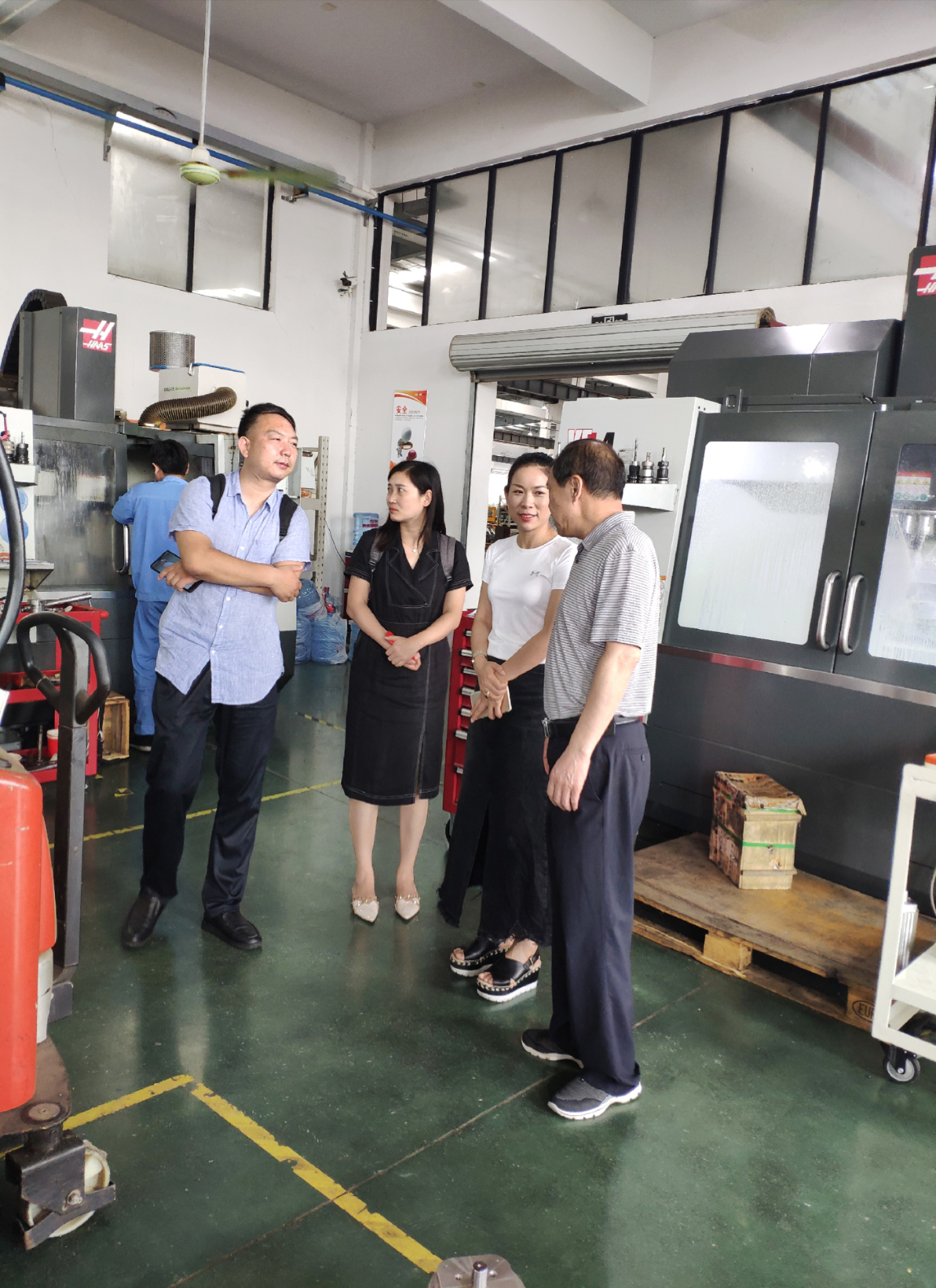 Jiaxing Pinghu Economic and Information Bureau、Jiaxing Industrial Design Association、Jiaxing College Visit Discover